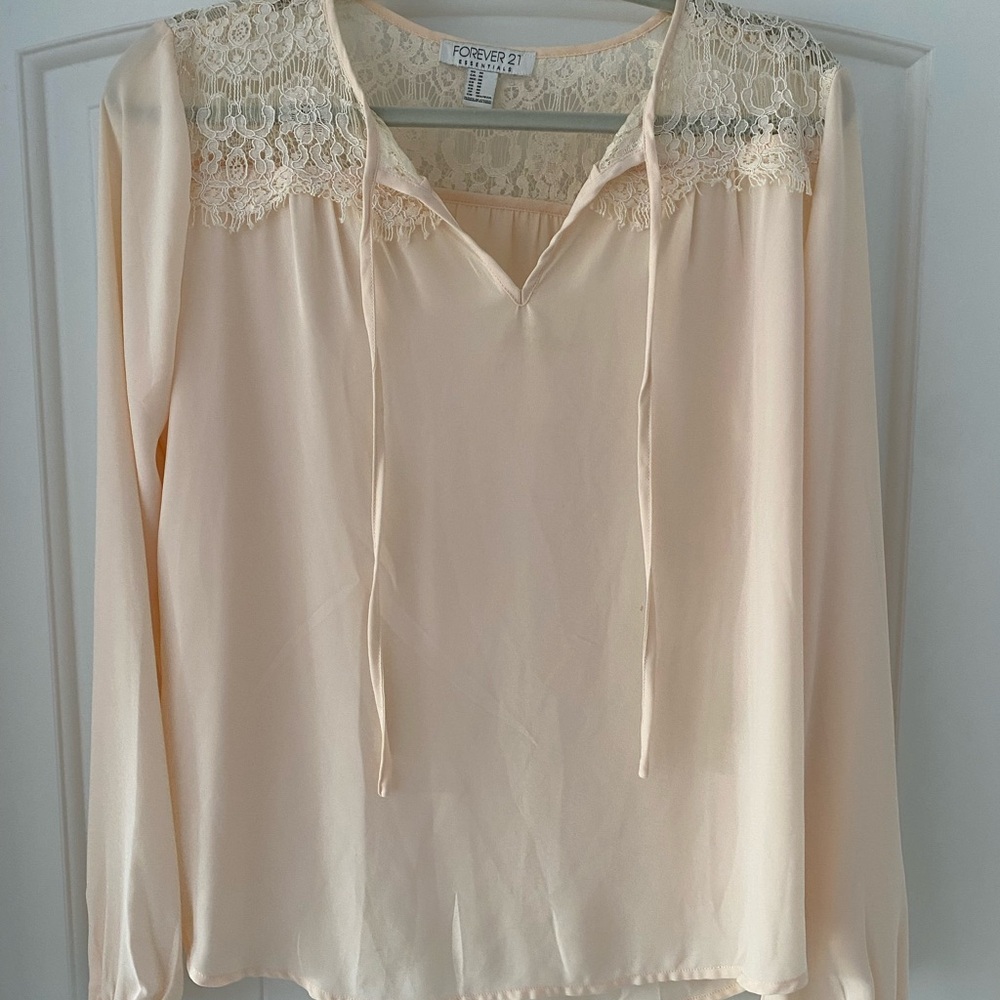Forever 21 Cream Lace Detail Women's Top
